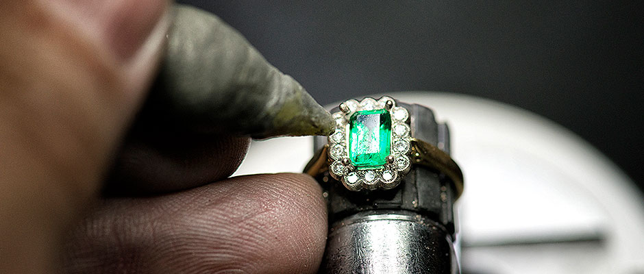 Marquise of Guildford. Bespoke Diamond Jewellery in Platinum and Gold